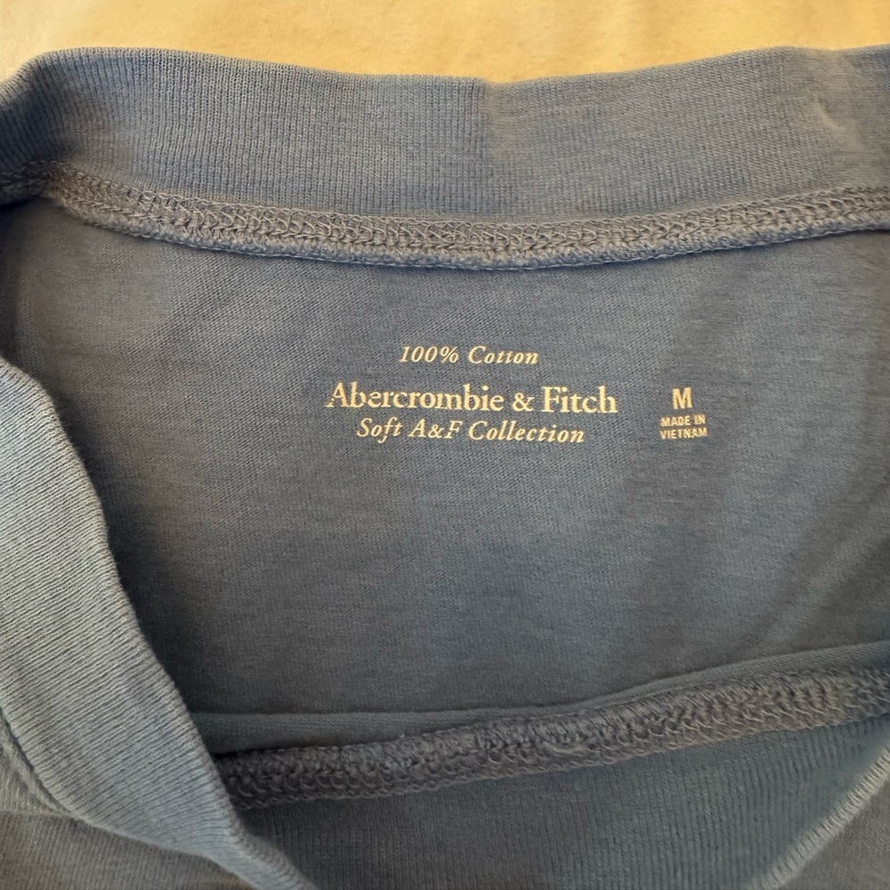 Abercrombie and Fitch long sleeve bundle - medium - Picture 5 of 5